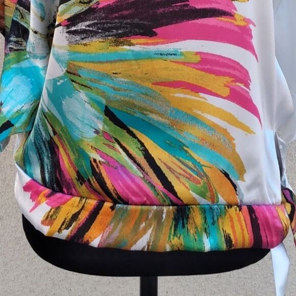 Heart Soul Women's Satin Floral Blouse size small Multicolor Artsy - Picture 4 of 10